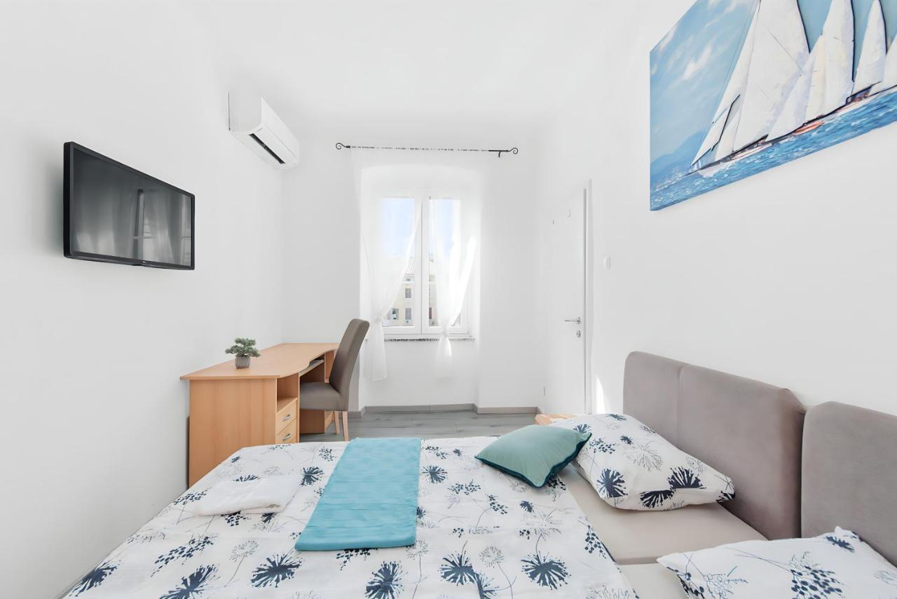 Little Flower City Studio 5 - Rijeka Rent Exterior photo